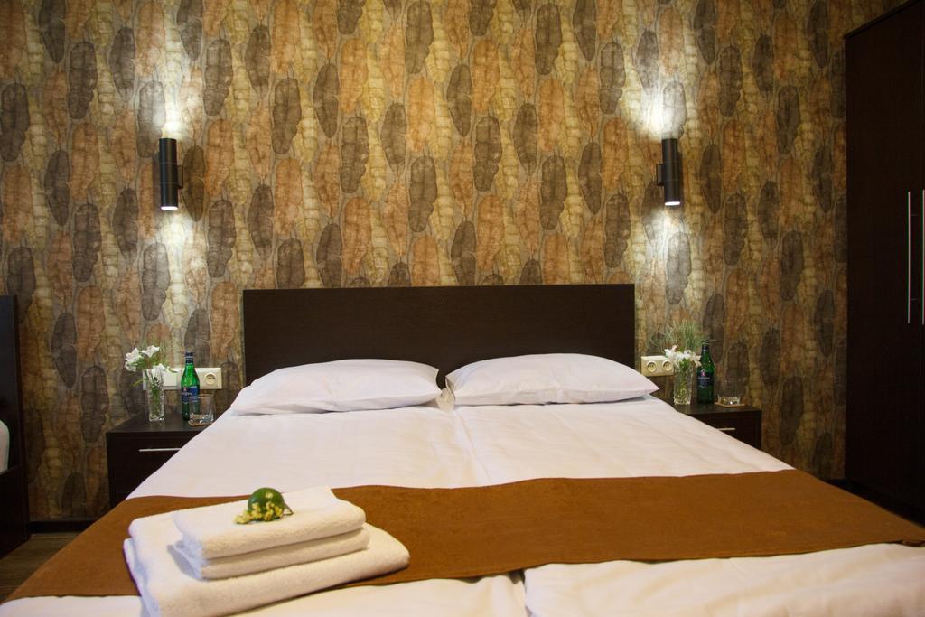 Wow Guest House In Apartment 141 Yerevan Bagian luar foto
