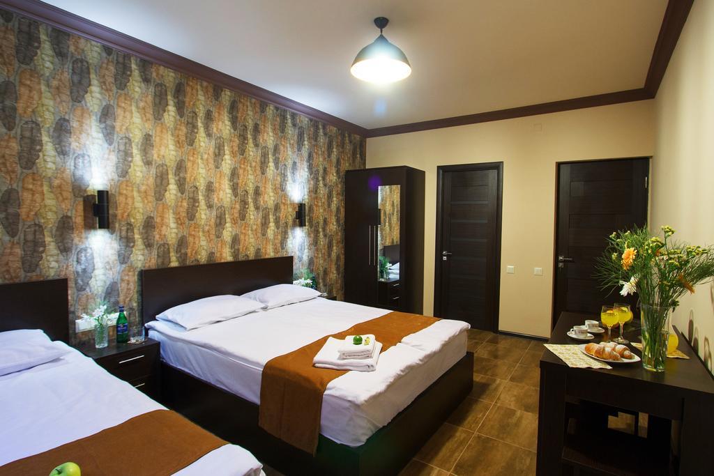 Wow Guest House In Apartment 141 Yerevan Bagian luar foto